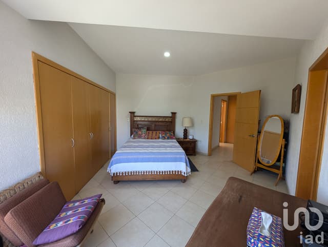 Departamento Amueblado en VENTA en la Colonia Monraz, a dos minutos del Consulado Norteamericano