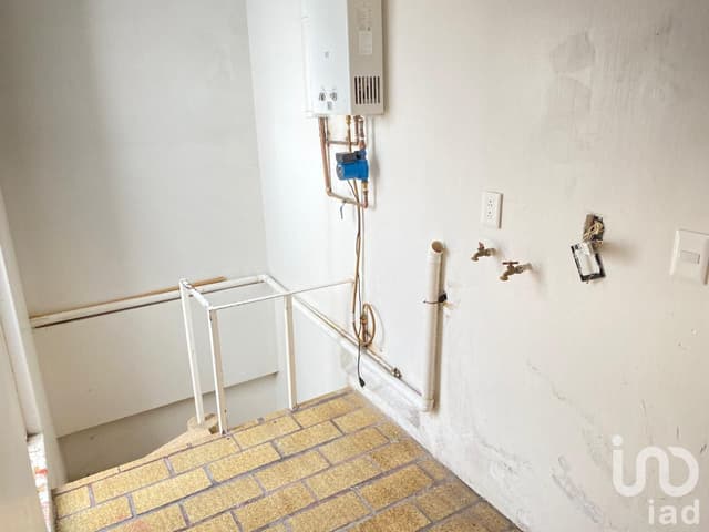 CASA EN BLVD ANAHUAC EN VENTA