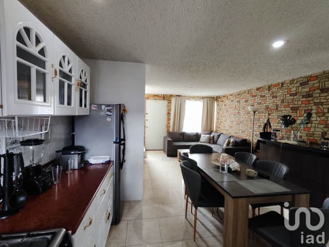 Casa con recámara en planta baja y jardín en Villa Floresta, San Andrés Cholula