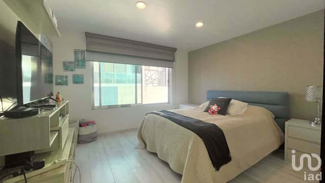 Casa 397m² en Lomas Cascatta | Muros de Ladrillo