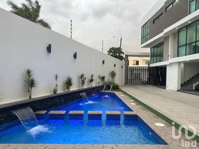 VENTA DE CASA 3 RECAMARAS EN EXCLUSIVA PRIVADA SECTOR LOS PINOS EN CULIACAN