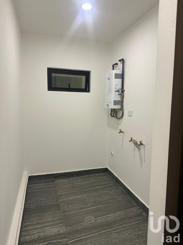 VENTA DE CASA 3 RECAMARAS EN EXCLUSIVA PRIVADA SECTOR LOS PINOS EN CULIACAN