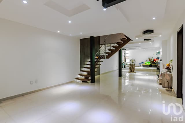Casa en venta con Jacuzzi, Sauna y Rooftop en Jardín Balbuena | confort y amplitud a 10 min del AICM