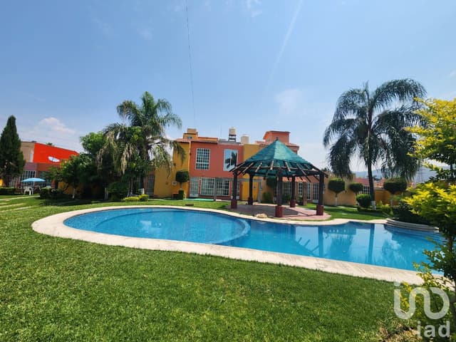 Casa en venta Fracc Las Garzas, Tezoyuca con vigilancia y alberca