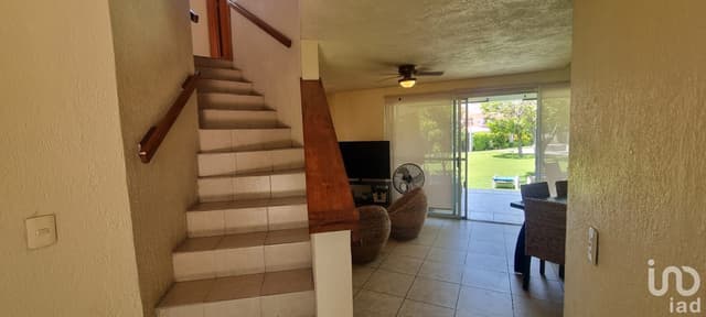 Casa amueblada en renta Villas 1 Xochi, con alberca y seguridad, 50 min de CDMX