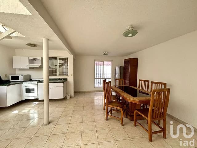 Casa Renta 3 recamaras amueblada Xochitepec Centro, alberca y seguridad