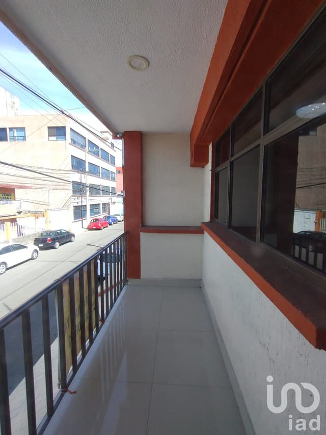 Conjunto de 5 oficinas en renta en Juan Álvarez, Vértice, Toluca, Méx.