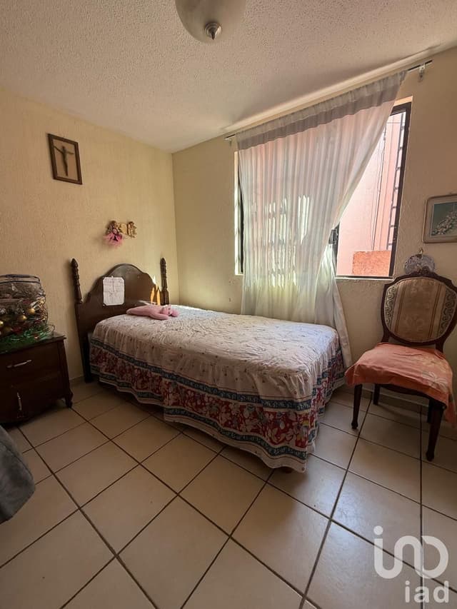 CASA EN VENTA EN CORREGIDORA