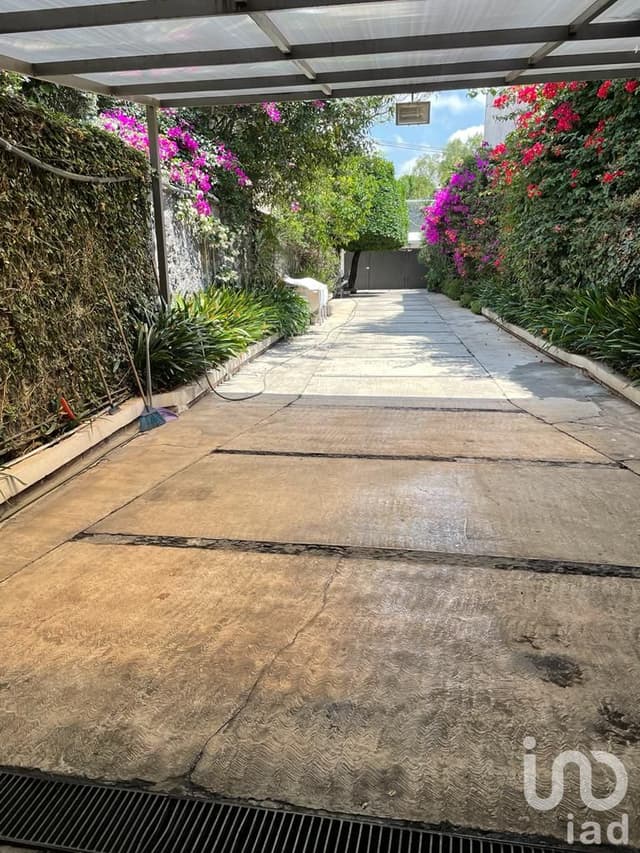 CASA EN JARDINES DEL PEDREGAL