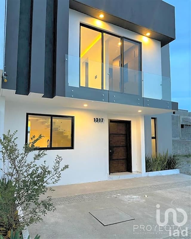 Casa Aura en venta fraccionamiento Adamar. Tlajomulco de Zuñiga Jalisco