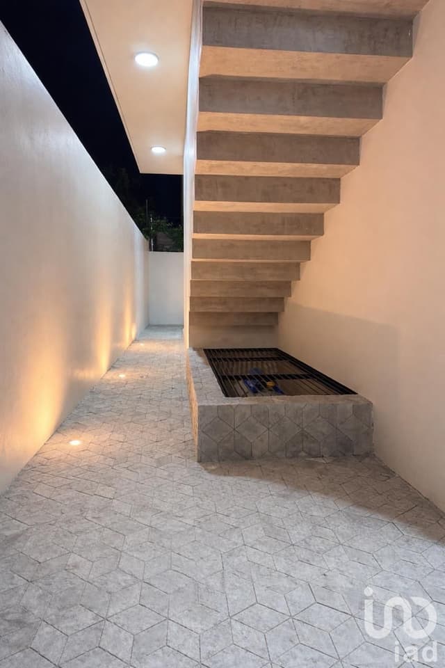 SE VENDE RESIDENCIA DISEÑO ARQUITECTONICO UNICO COTO GUELATAO ADAMAR TLAJOMULCO DE ZUÑIGA JALISCO
