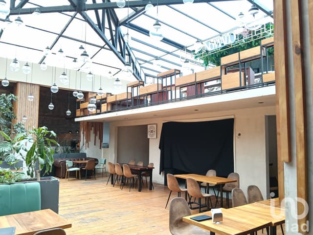 PROPIEDAD EN VENTA ZONA CENTRO PARA USO HABITACIONAL Y/O COMERCIAL EXCELENTE UBICACION