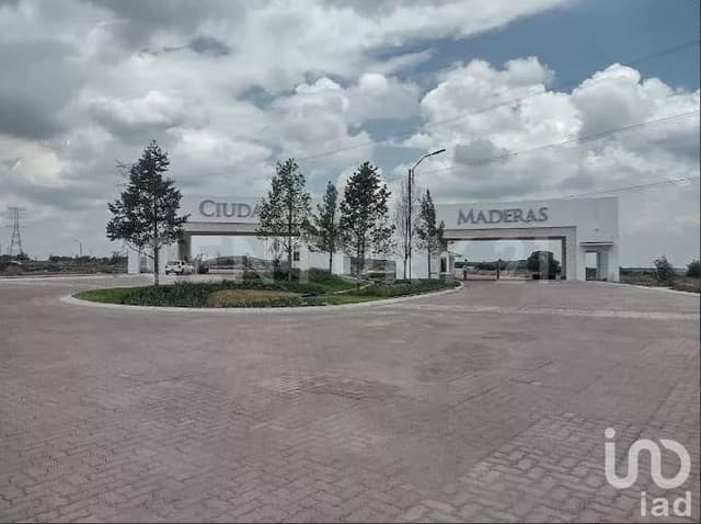 VENTA DE TERRENO EN CIUDAD MADERAS CORREGIDORA QUERÉTARO