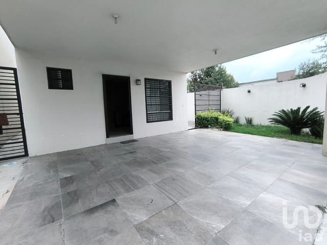 Renta Casa Amueblada en Montenova