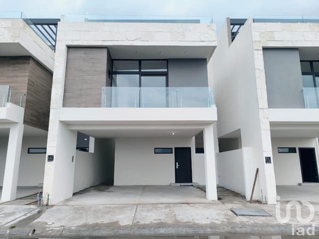 Casa en Renta con Paneles Solares La Joya de la Montaña, Dominio Cumbres