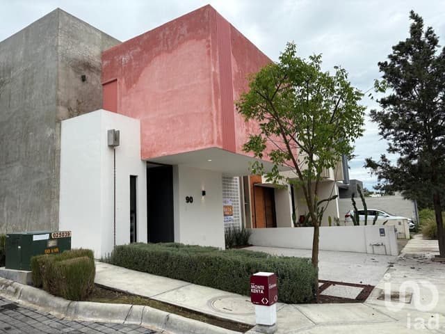 CASA EN VENTA ACABADO CHUKUM , ARQUITECTO RECONOCIDO, RESIDENCIAL ALBATERRA