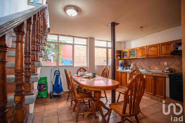 Casa en Venta amplia y equipada a 5 min de PLAZA LA HUERTA