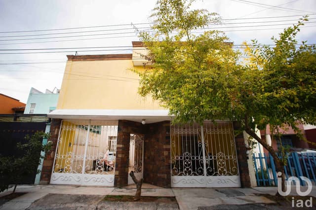 Casa en Venta amplia y equipada a 5 min de PLAZA LA HUERTA