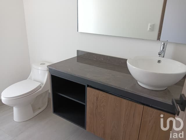 Casa en Venta Amplia y moderna residencia de 3 recámaras en en Privado Loma Alta Tres Marías