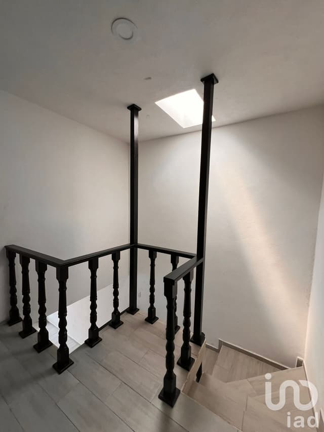 Casa en Venta Moderna con 3 Recámaras y 3 Baños en Fracc. Privado, por Tres Puentes