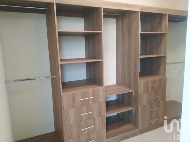 Casa en venta con Alberca Privada Vive el Lujo en el Coto Exclusivo de Altozano El Encinar