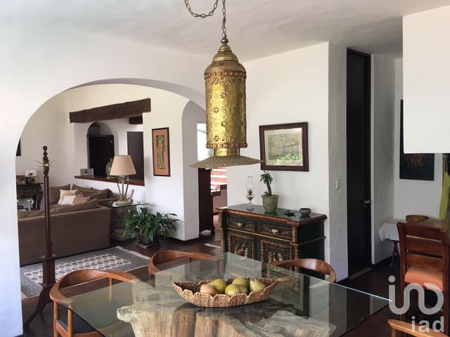 Residencia de Lujo en Vista Bella, Coto Privado y Roof Top con Vista Panorámica