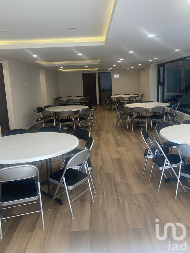 En venta departamento, 3 rec, 2 baños , Roof Garden Privado, atrás parque bicentenario.