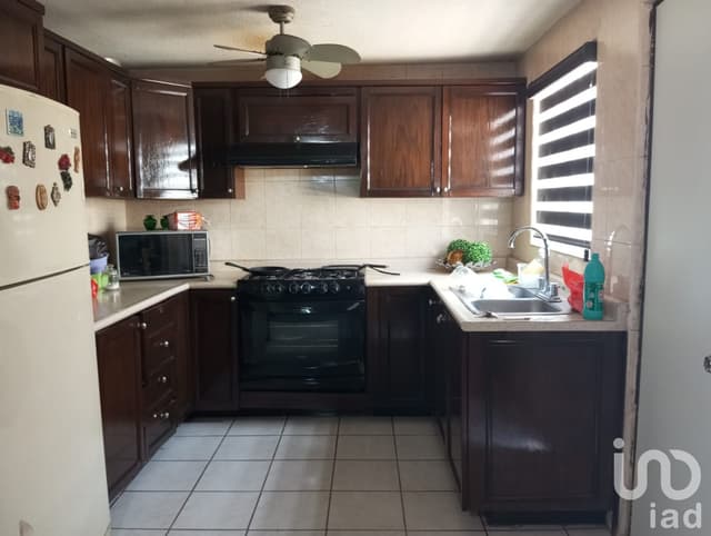 CASA EN VENTA EN VALLE ALTO