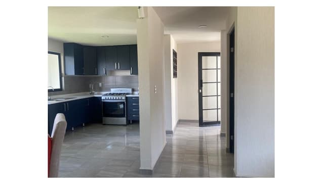 CASA EN VENTA EN CLUSTER 2 PLANTA 3 REC 2.5 BAÑOS. AL NORTE CIUD INDUSTRIAL CELAYA GTO. STA LUCIA 3