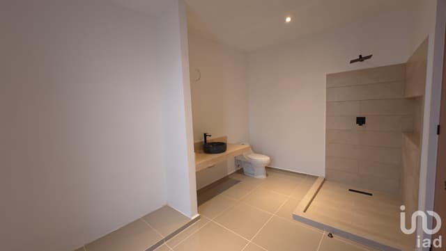 "Casa en Venta en Parque Natura, Mérida: Amplios Espacios y Entorno Natural