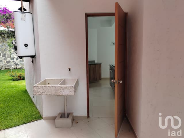 Casa en fraccionamiento privado con roof garden y alberca