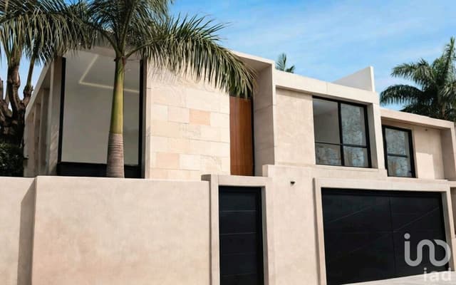 Casa con jacuzzi en colonia Luis Spota Cuernavaca