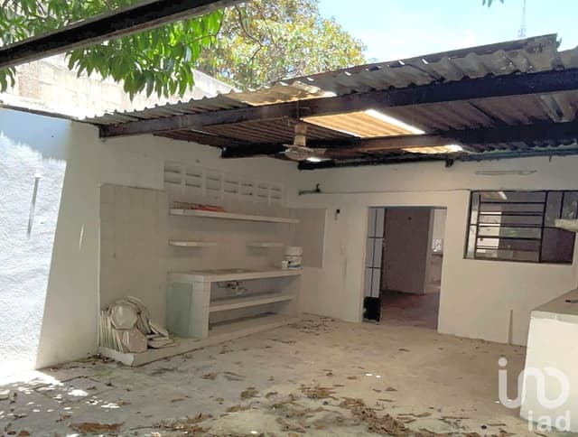 Propiedad para remodelar en Bojorquez Mérida