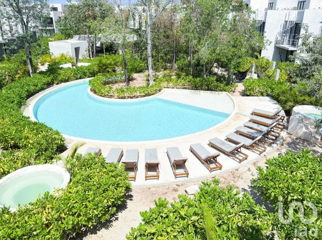 Departamento en venta en Tulum con 2 recámaras y amenidades