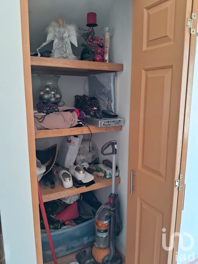 CASA EN VENTA EN FRACC. ALDABAS FRENTE A PARQUE