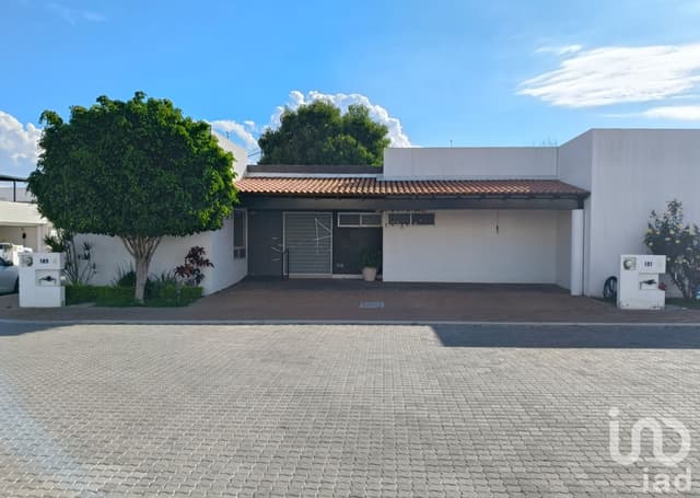 VENTA. Casa, Circ. Popol Vuh, Kiin Residencias, Celaya, Gto.