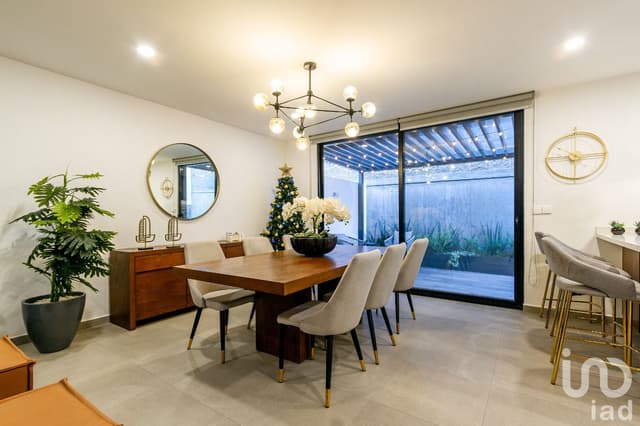 Casa en Venta en El Olmo B, Nuevo Refugio, Querétaro, Querétaro, C.P. 76146