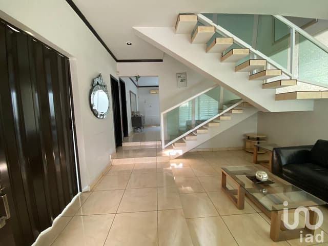 CASA EN VENTA EN RESIDENCIAL LAURELES