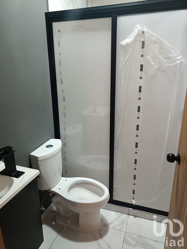 CASA EN VENTA CON RECAMARA EN PLANTA BAJA, EN RESIDENCIAL TERRANOVA