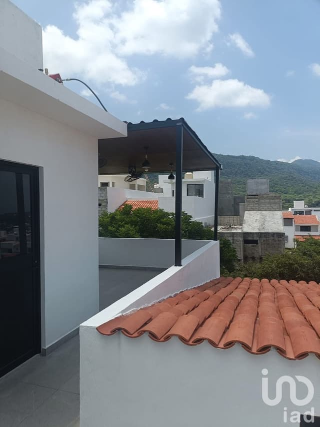 CASA EN VENTA CON RECAMARA EN PLANTA BAJA, EN RESIDENCIAL TERRANOVA