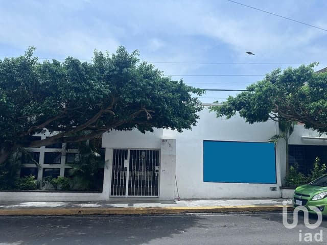 CASA EN VENTA DE UNA SOLA PLANTA, IDEAL PARA OFICINAS