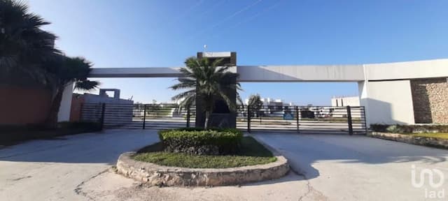 CASA EN VENTA EN RESIDENCIAL ROYAL CAMPESTRE