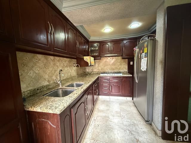 CASA EN VENTA EN FRACCIONAMIENTO SAN FERNANDO DEL LADO NORTE ORIENTE DE TUXTLA