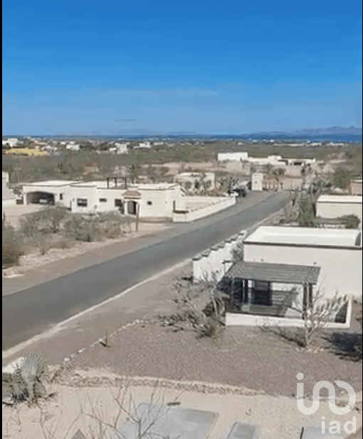 Casa en privada residencial en el centenario de La Paz