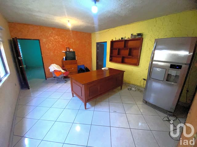 Venta de casa, amplios espacios, con gran plusvalía y ubicación céntrica en la Col. H. Casas