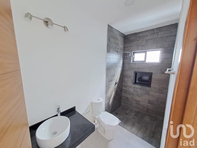 CASA CON 4 RECAMARAS EN VENTA EN RESIDENCIAL RIO CANCUN QUINTANA ROO
