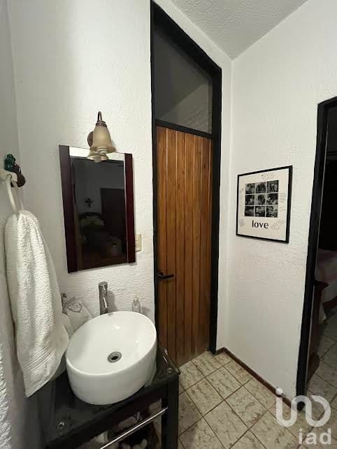 CASA EN ALTA VISTA A 5 MINUTOS CENTRO DE CUERNAVACA