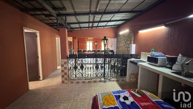 Casa con Uso de Suelo en Venta en Av. Alcalce, Centro de Barranquitas,Guadalajara, Jl