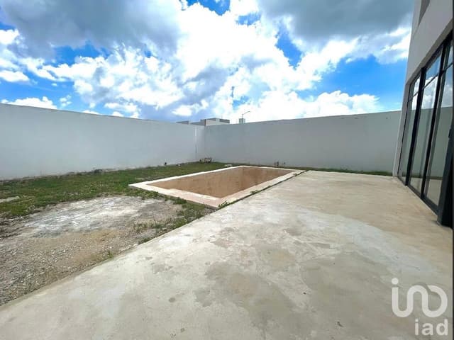 CASA NUEVA EN VENTA EN PRIVADA CONKAL YUCATÁN