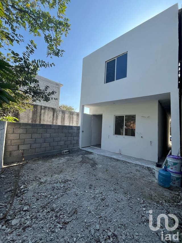CASA EN VENTA COL AMPLIACION LAS FLORES CD MADERO TAMAULIPAS